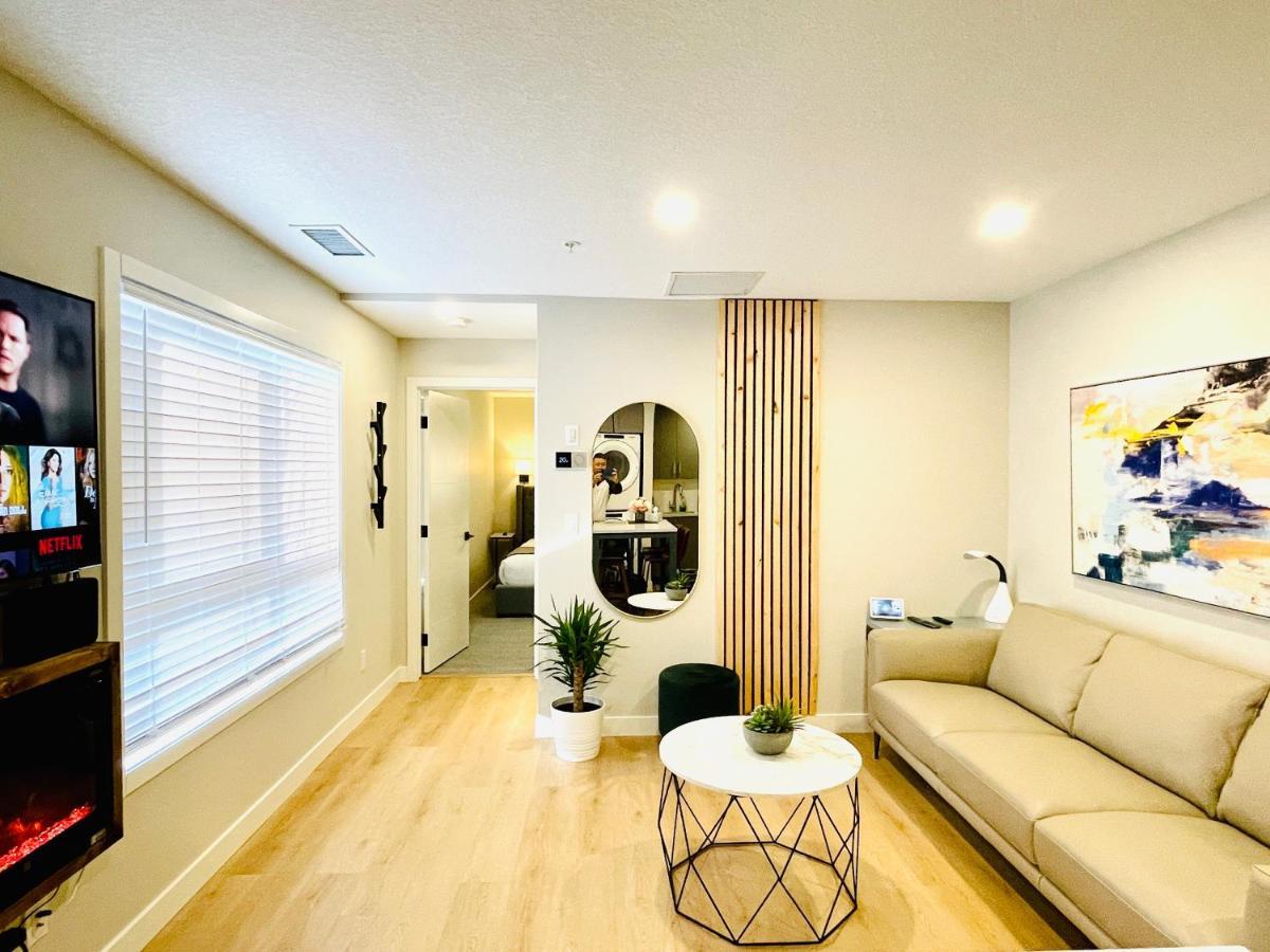 Joe'S Contemporary 2 King Bedrooms Vacation Home In キャンモア エクステリア 写真